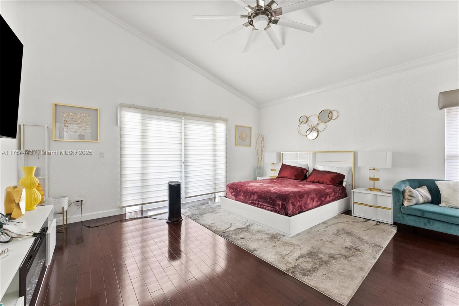 LANDINGS - Residential
