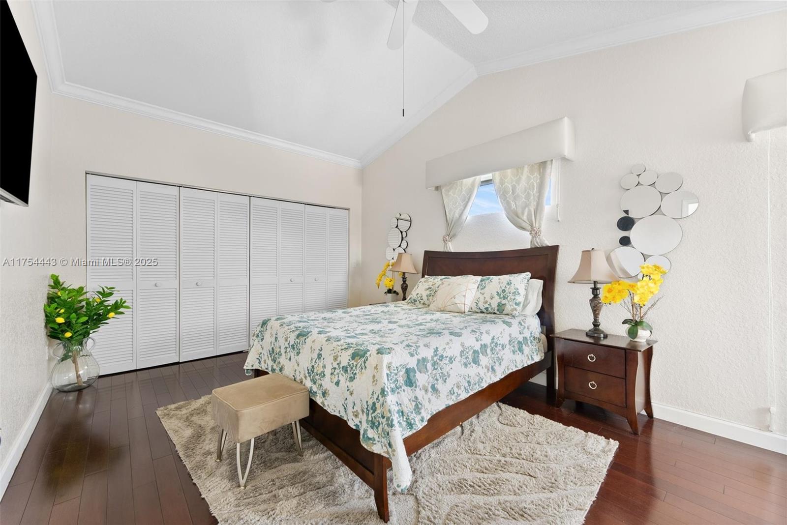 LANDINGS - Residential