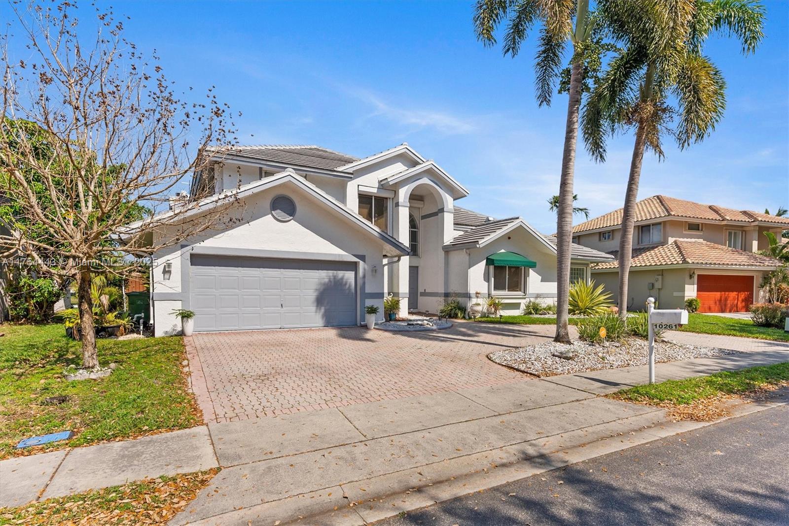 LANDINGS - Residential