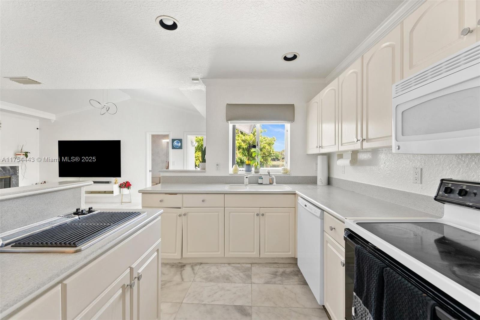 LANDINGS - Residential