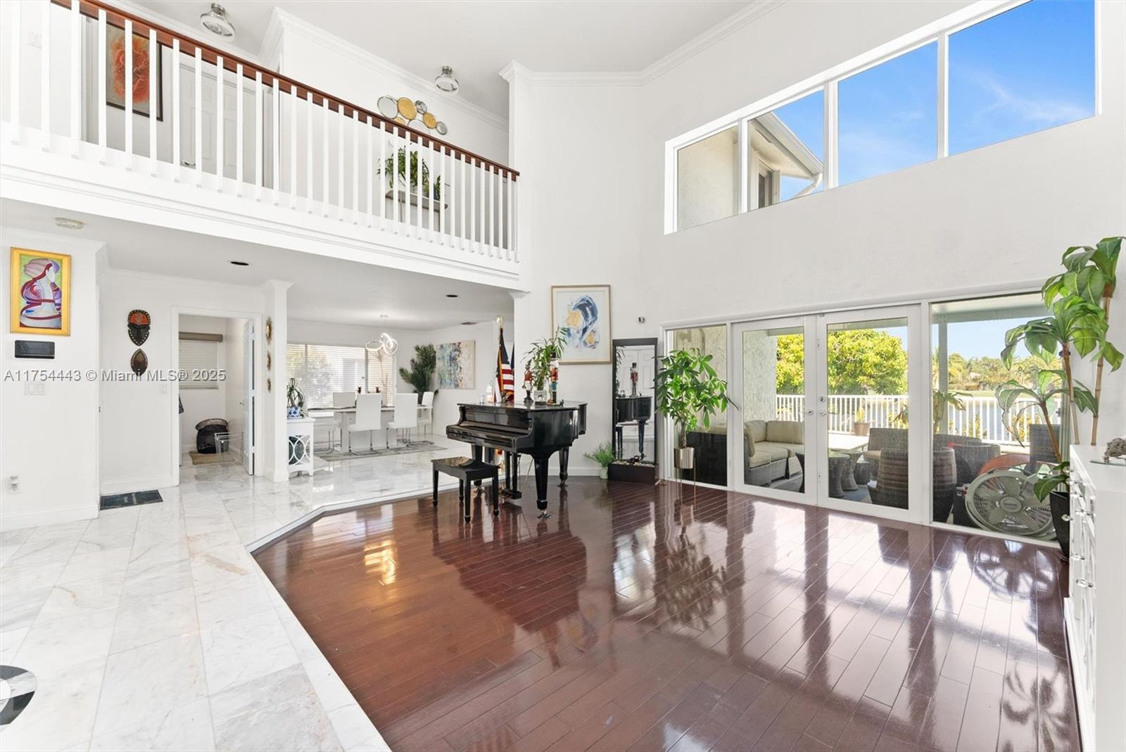 10261 Sw 15th St, Pembroke Pines, Miami-Dade County, Florida - 5 Bedrooms  
4 Bathrooms - 