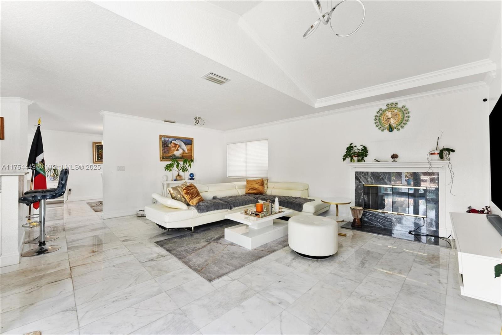 LANDINGS - Residential