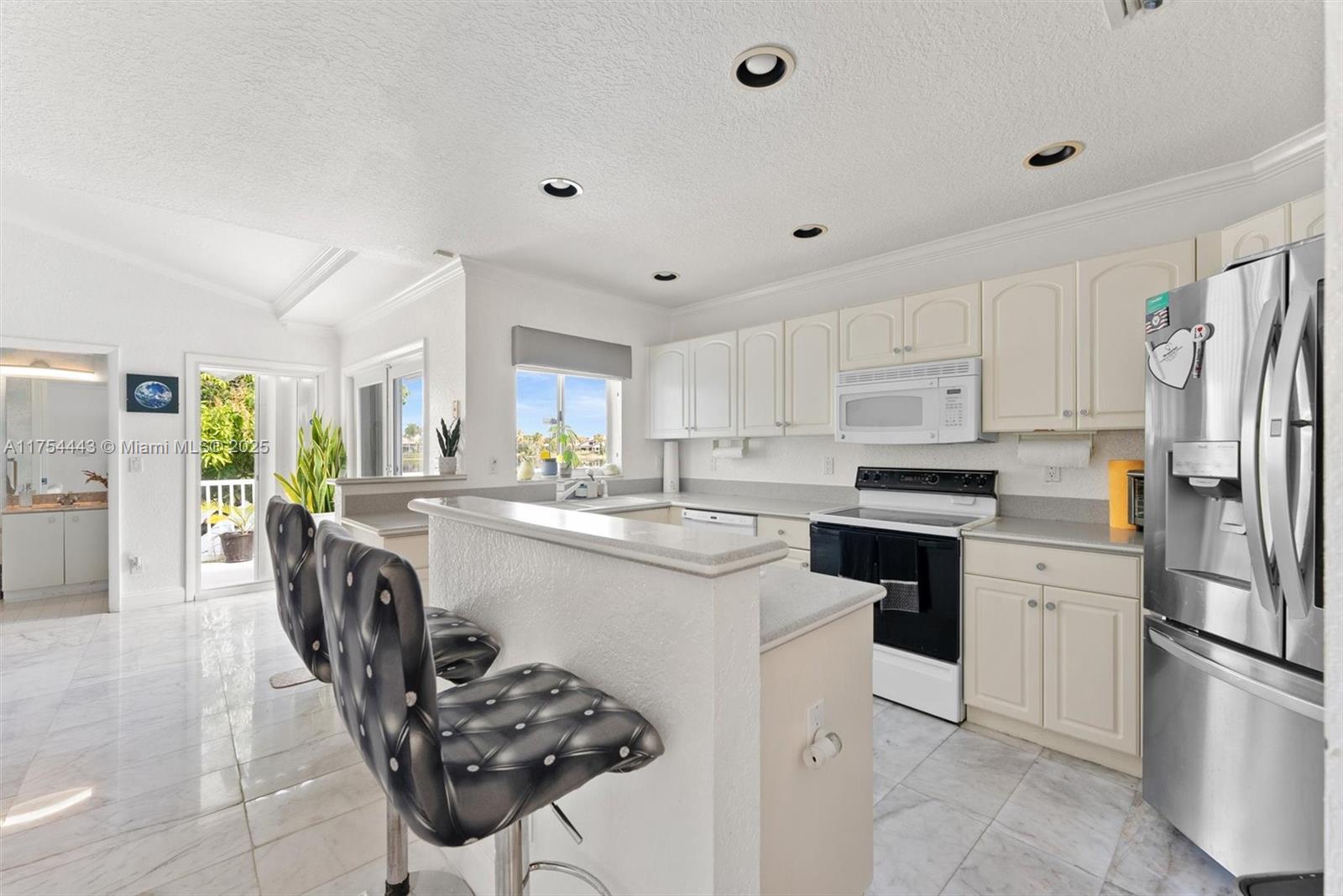 LANDINGS - Residential