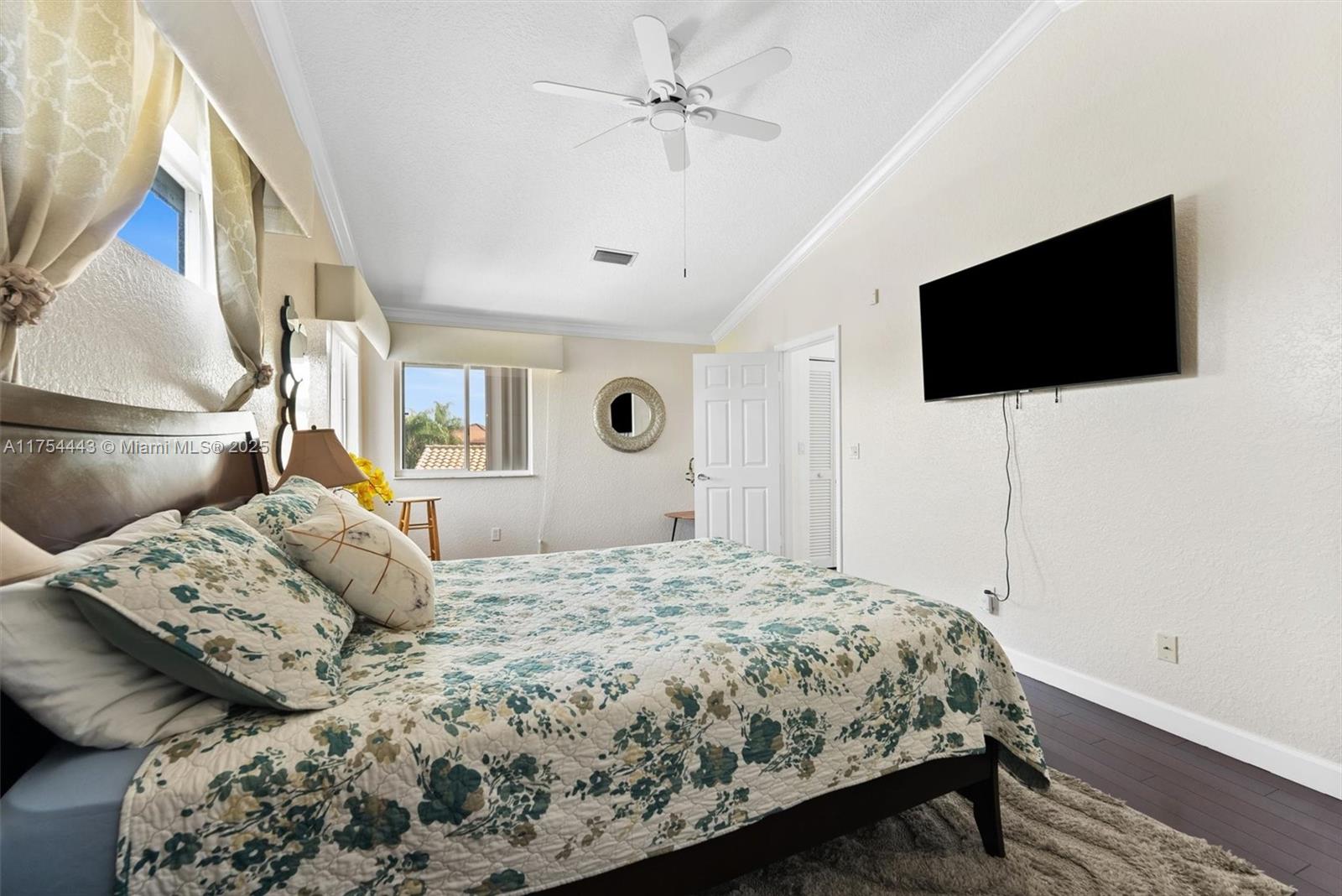 LANDINGS - Residential