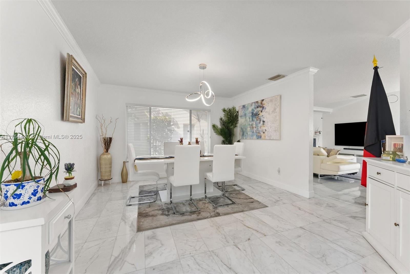 LANDINGS - Residential