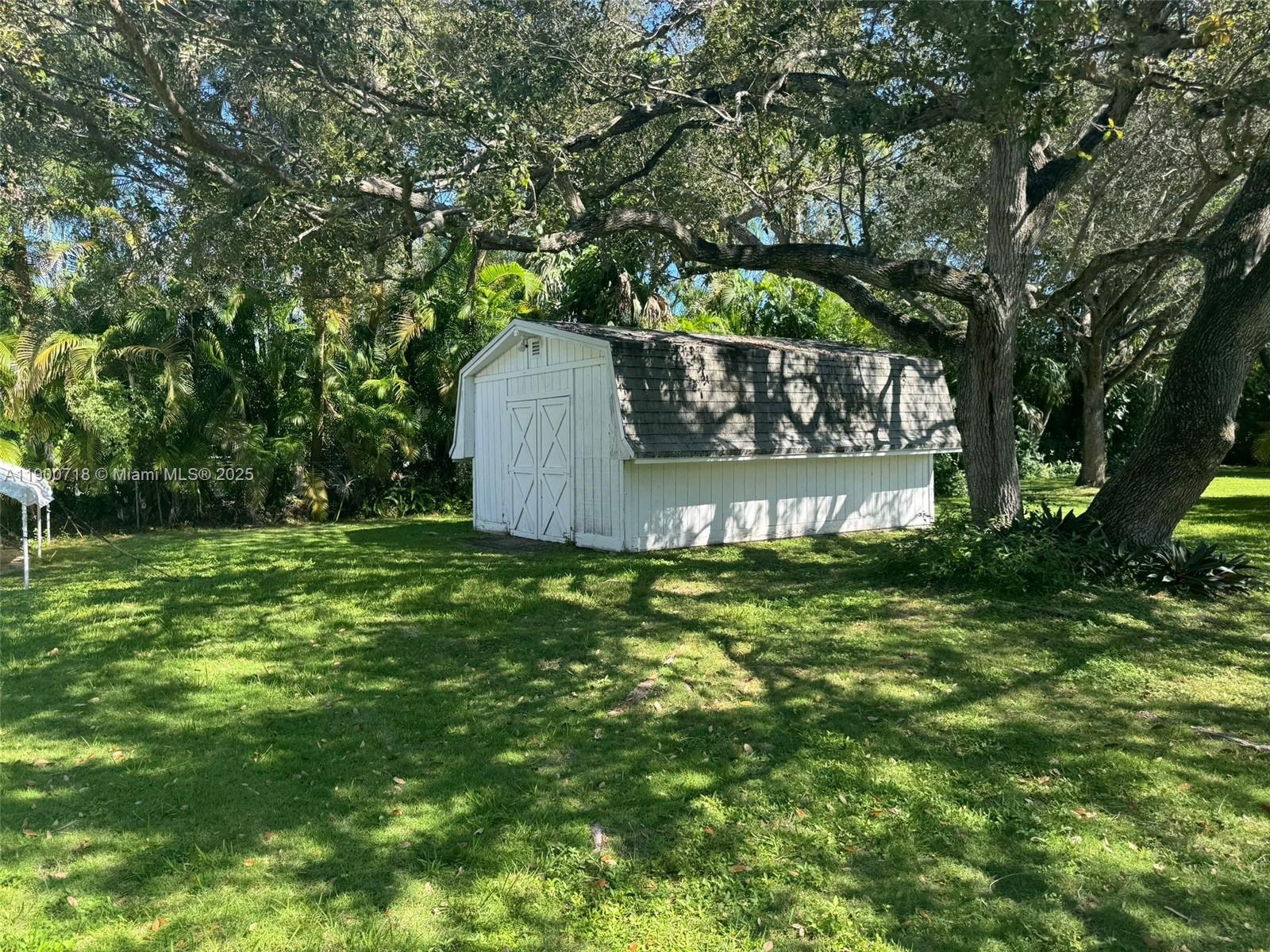 W T HARDEES SUB - Residential