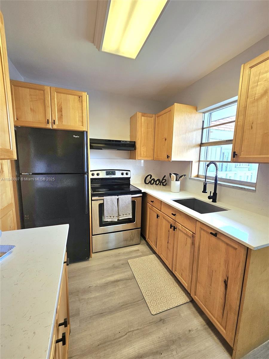 PARK SOUTH SEVEN INC COND - Residential Lease