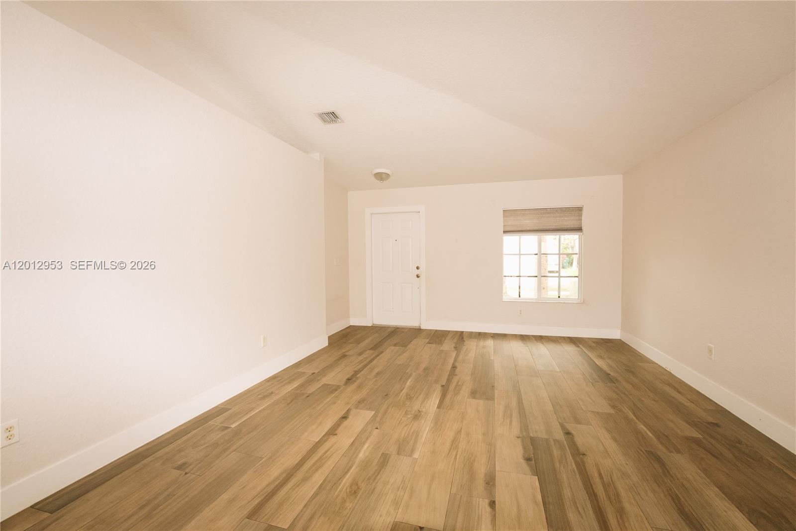 SILVER FALLS - Residential