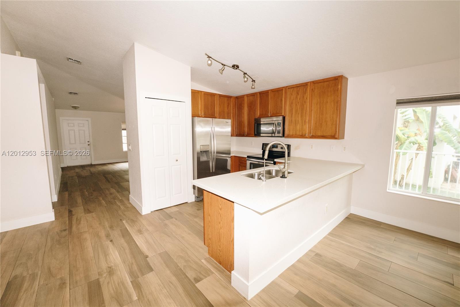 SILVER FALLS - Residential