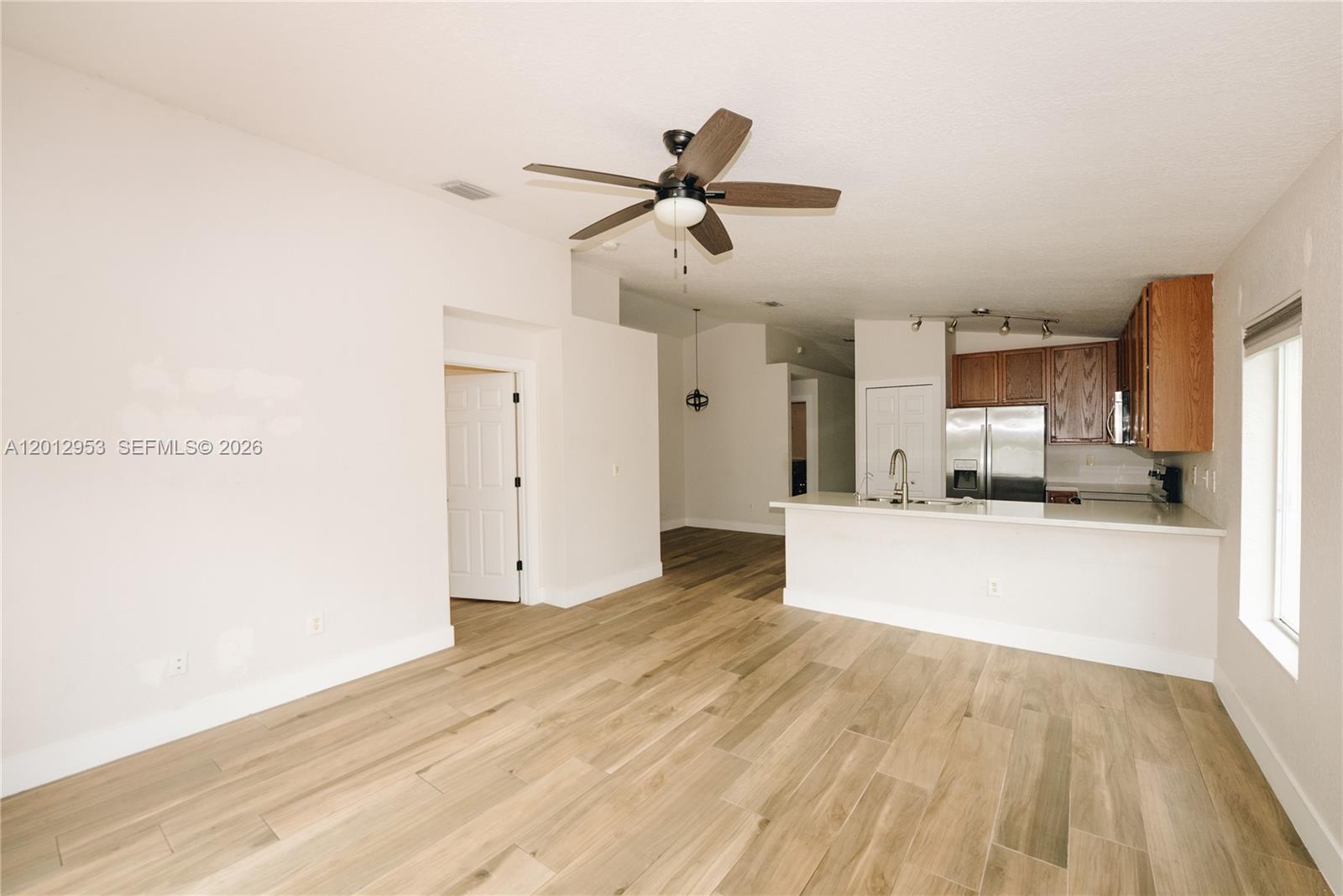 SILVER FALLS - Residential