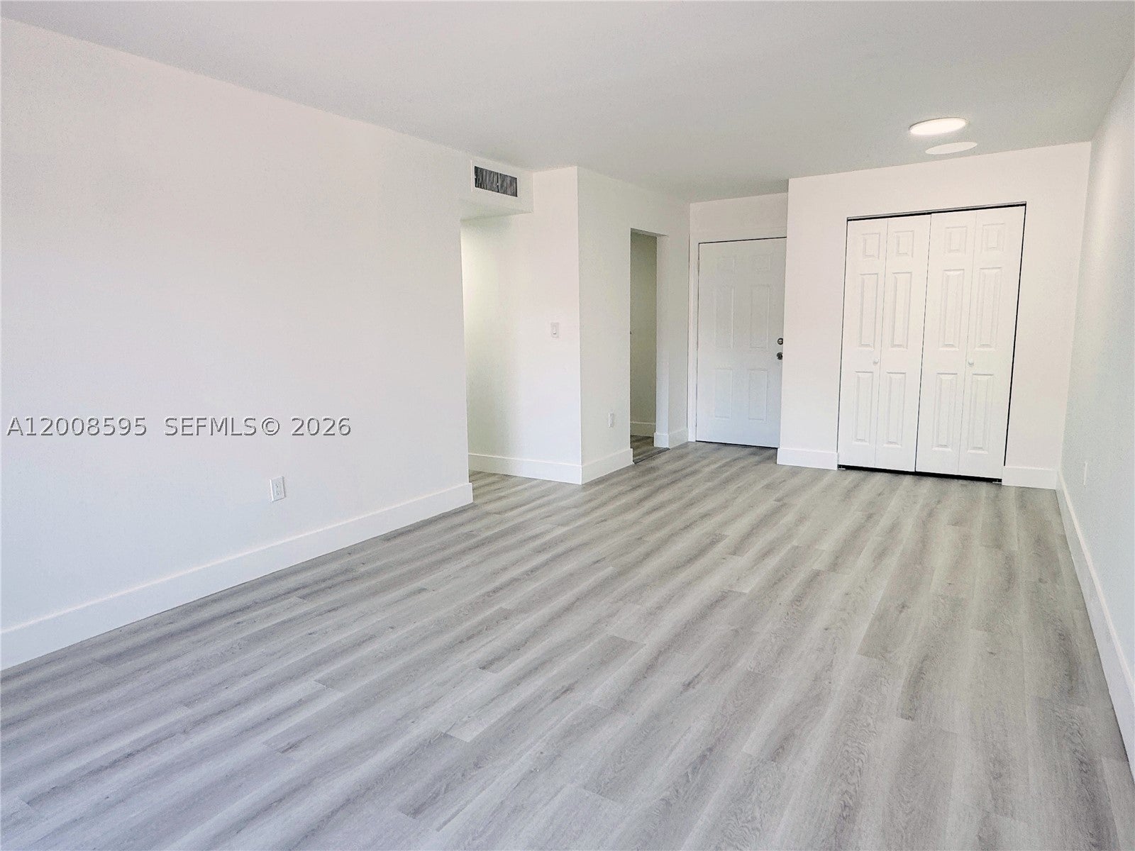 6095 W 18th Ave S219