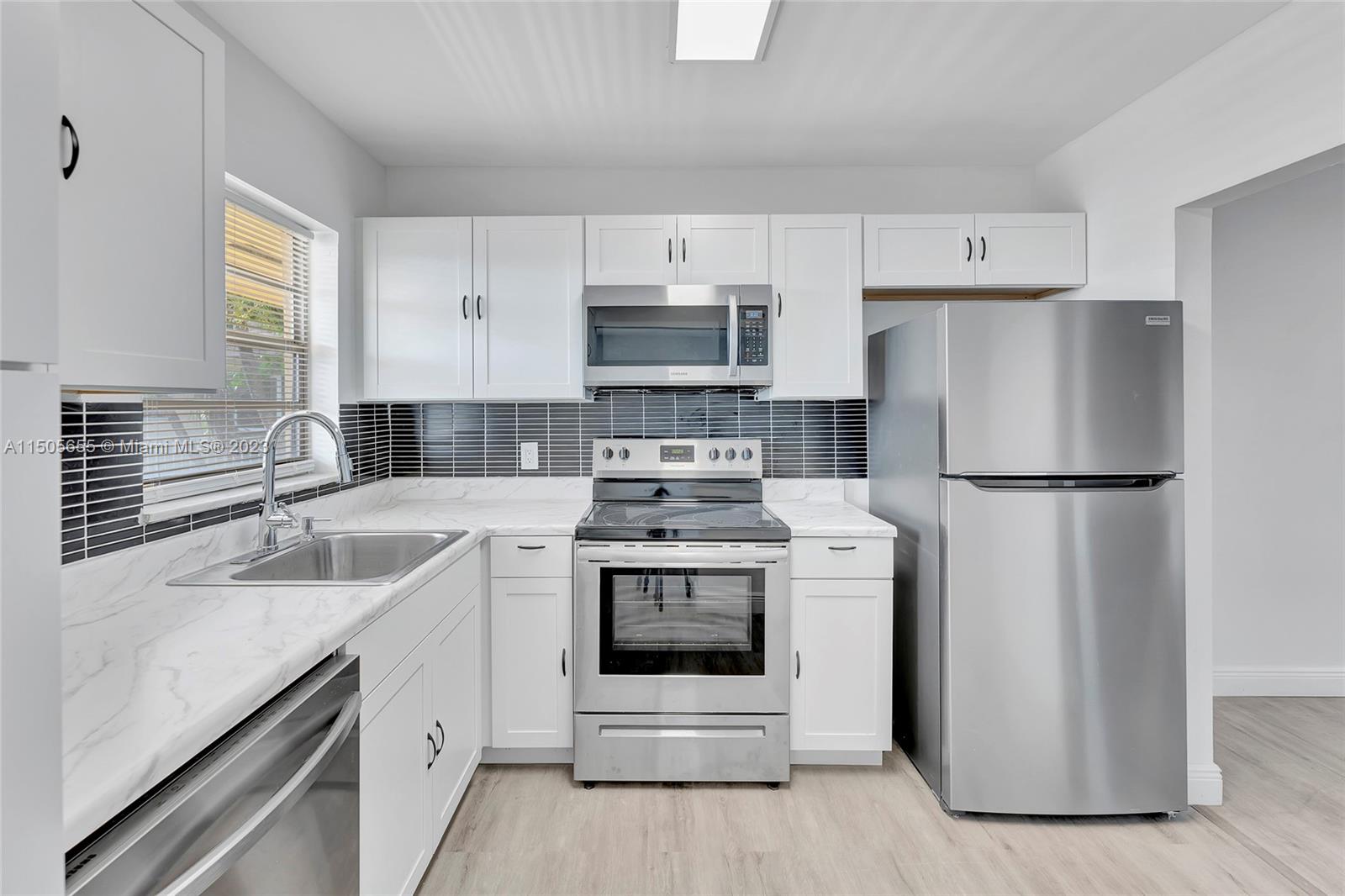 Comfortable 2 bedroom/2 bathroom apartment in University Manors. Fully remodeled kitchen and bathrooms. Everything new! New stainless steel appliances. New vinyl floor through out, new kitchen cabinets, new quartz countertop. Freshly painted. Plenty of closet space. Very quiet community. 
One assigned parking space with guest parking available. 
On-site laundry room, individual storage unit and community pool.
Close to Memorial Hospital, Publix, CB Smith Park, shopping malls and more.
AVAILABLE IMMEDIATELY.