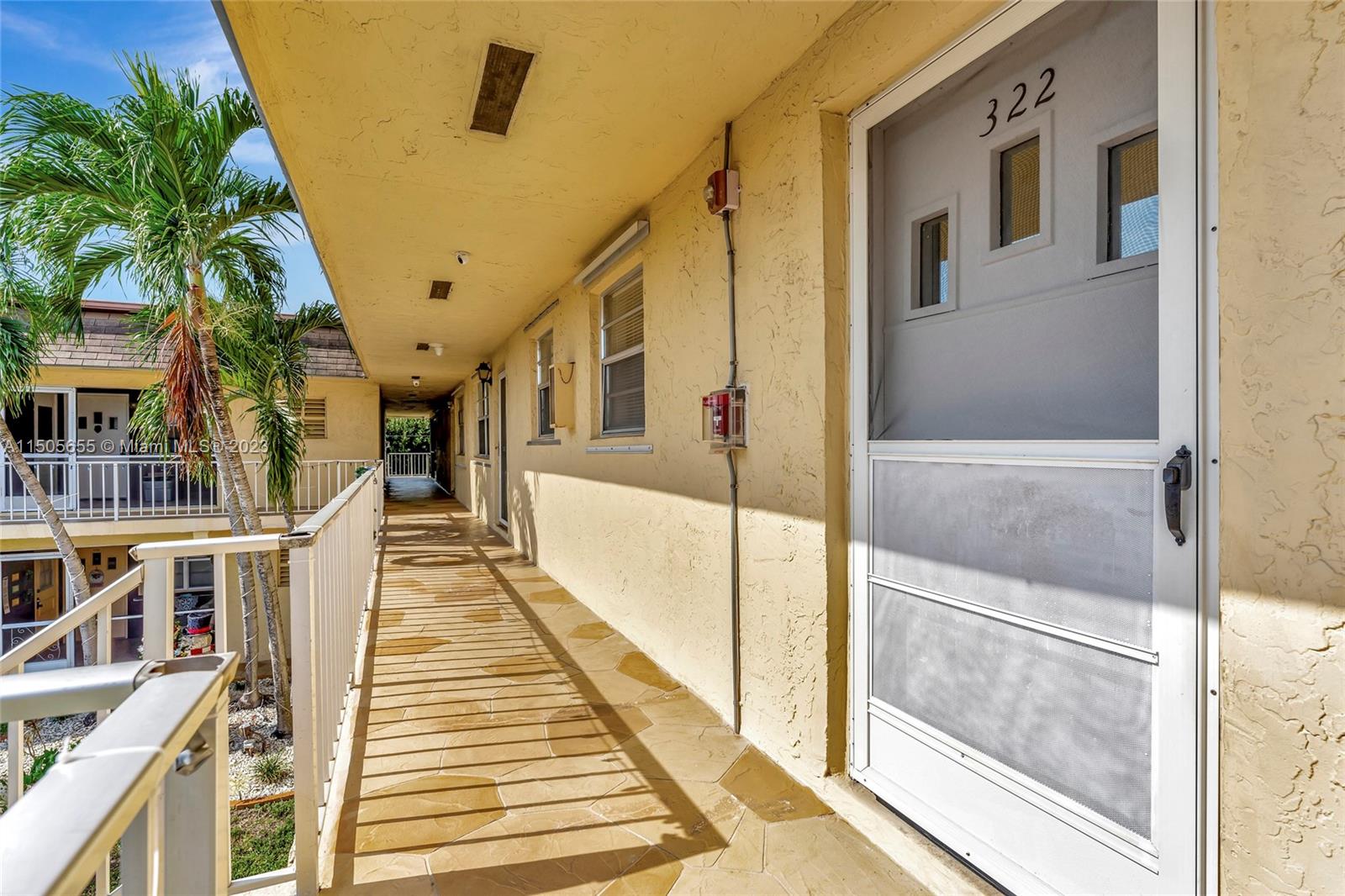 UNIVERSITY MANORS CONDO - Residential Lease