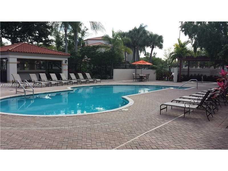 VILLAS DE VENEZIA CONDO - Residential Lease