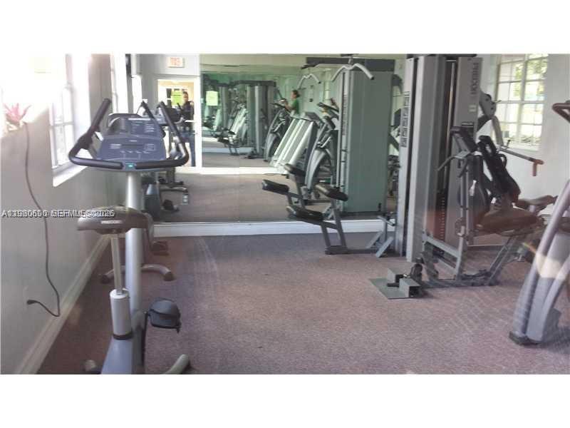 VILLAS DE VENEZIA CONDO - Residential Lease