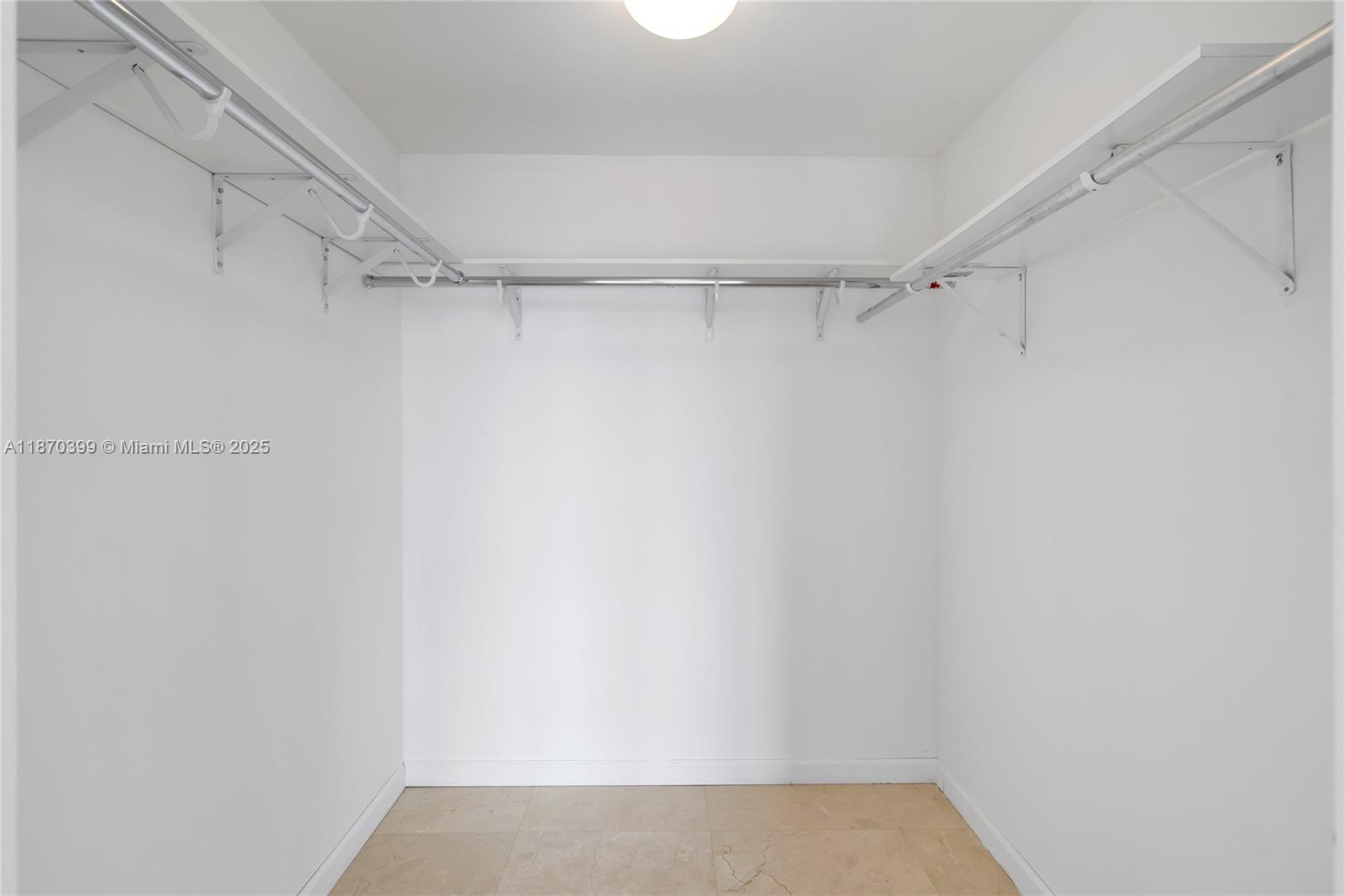 ICON BRICKELL NO TWO - Residential