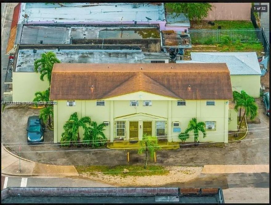 Four Remodeled Units in the Vibrant Neighborhood of Liberty City Discover your new home at 1500 NW 69 TER, in the heart of the Liberty City neighborhood, Miami, FL 33147! These two recently remodeled units are a gem located next to the exciting Liberty Square project and in proximity to the Little Havana Cultural Center, the Institute of Contemporary Art, Miami, the Miami Design District, and the renowned Wynwood Walls, an international exhibition of urban art. Additionally, you enjoy the convenience of being just a 15-minute drive from Miami Downtown and close to charming green spaces like Morning Side Park.