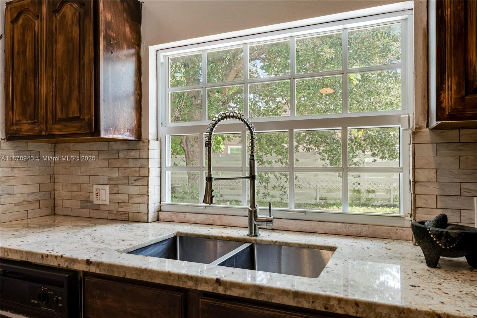 COUNTRY WALK SEC 2 - Residential