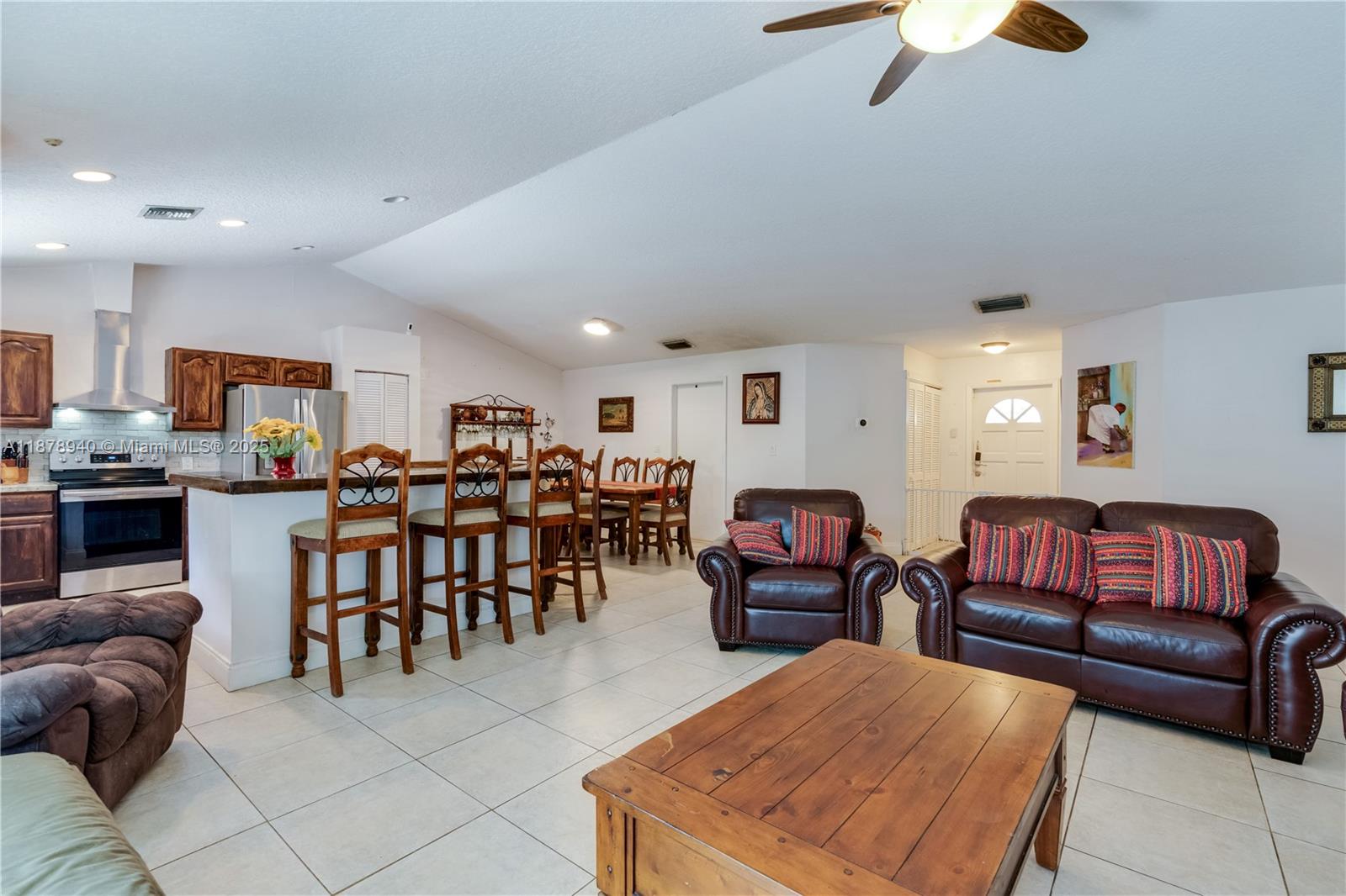 COUNTRY WALK SEC 2 - Residential