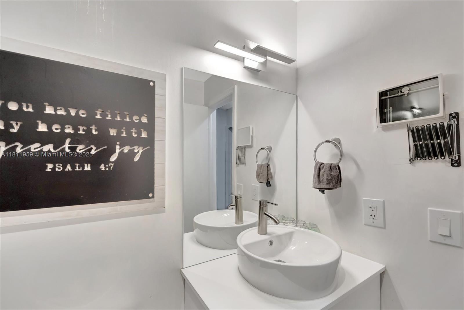 EVERGREEN HOMES VILLAS - Residential