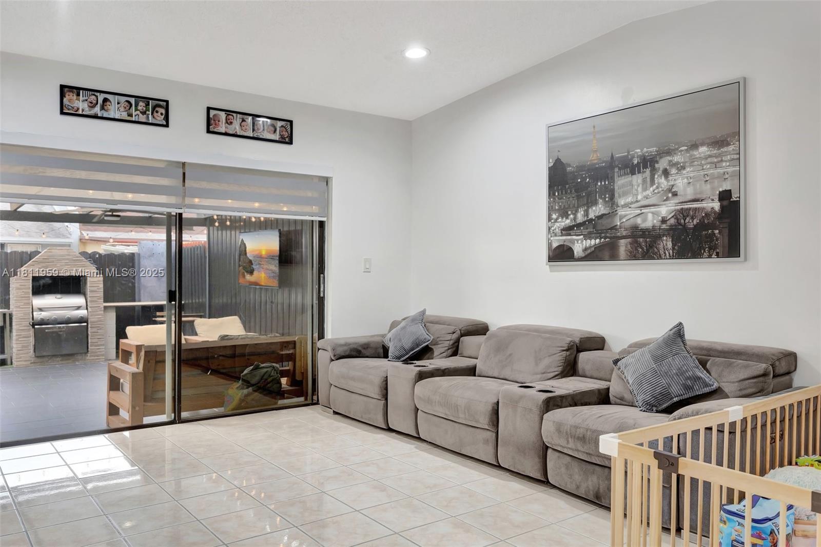 EVERGREEN HOMES VILLAS - Residential