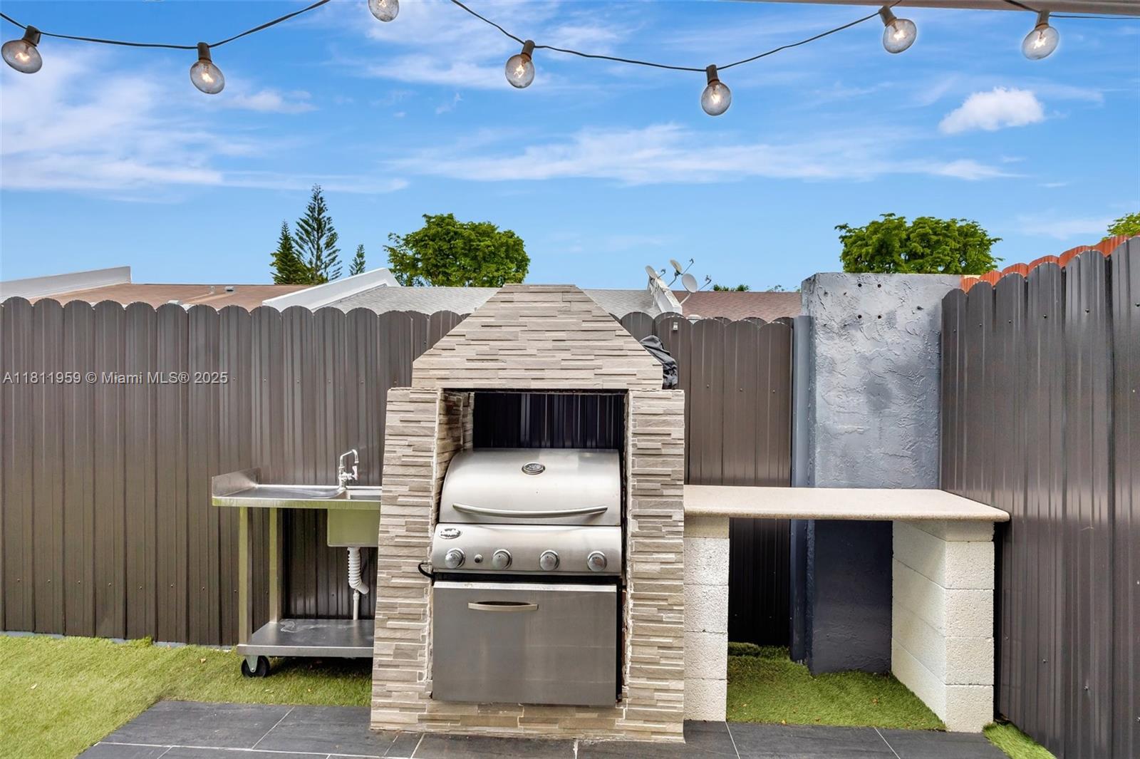 EVERGREEN HOMES VILLAS - Residential