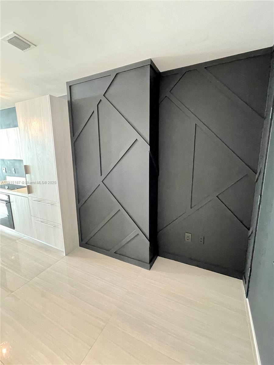 Gran Paraiso Condo - Residential Lease