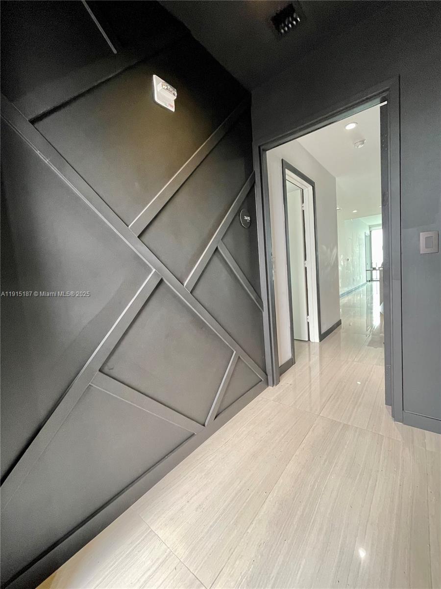 Gran Paraiso Condo - Residential Lease