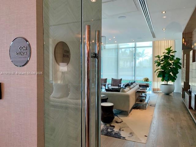 Gran Paraiso Condo - Residential Lease