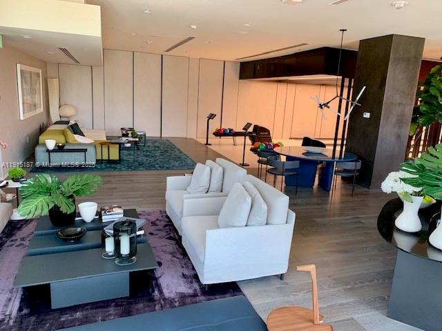 Gran Paraiso Condo - Residential Lease