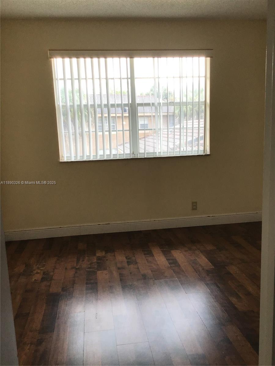 CORAL VILLAGE CONDO - Residential Lease