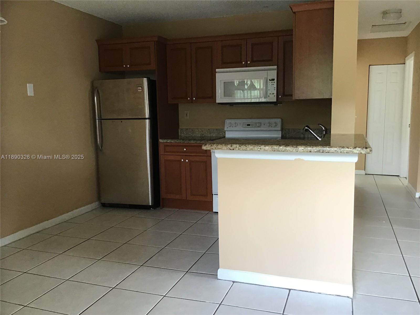 CORAL VILLAGE CONDO - Residential Lease