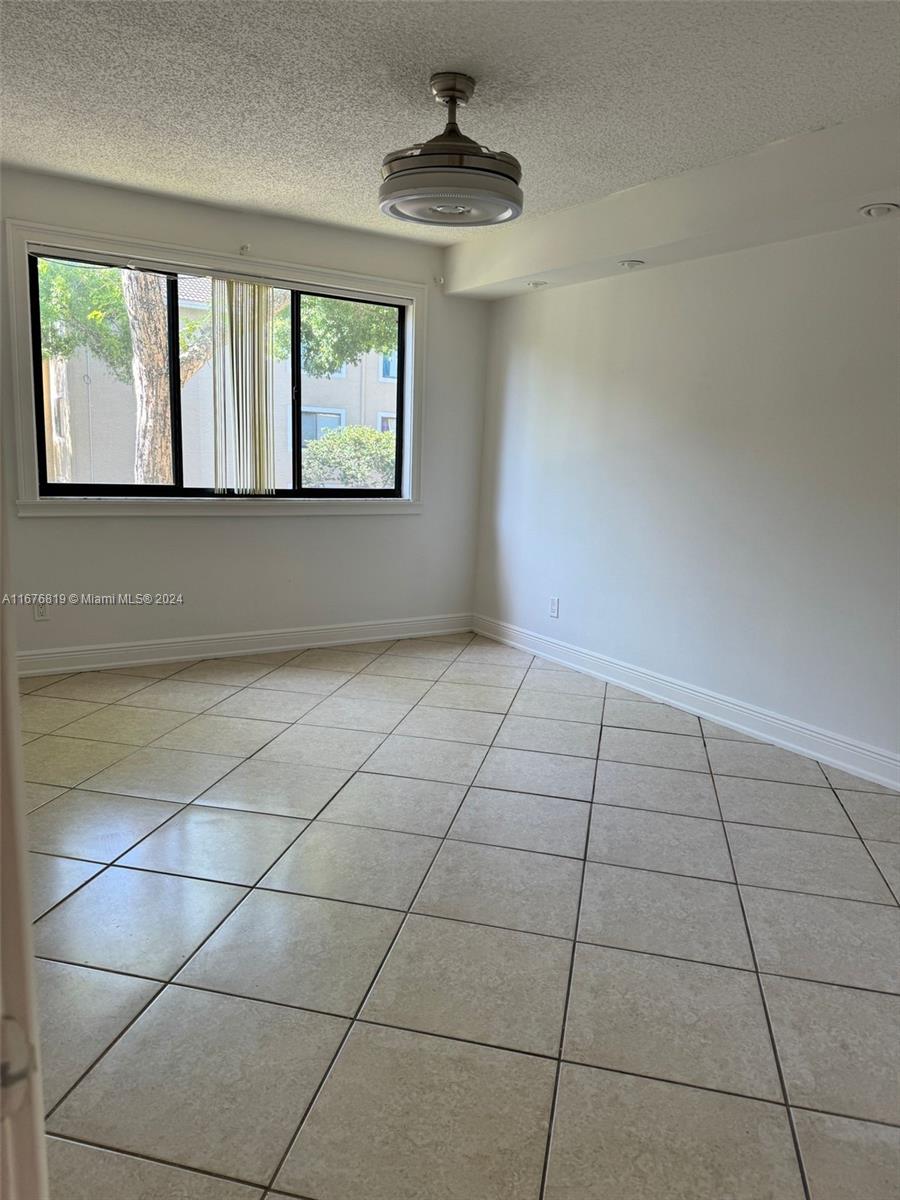 VISCONTI CONDO - Residential