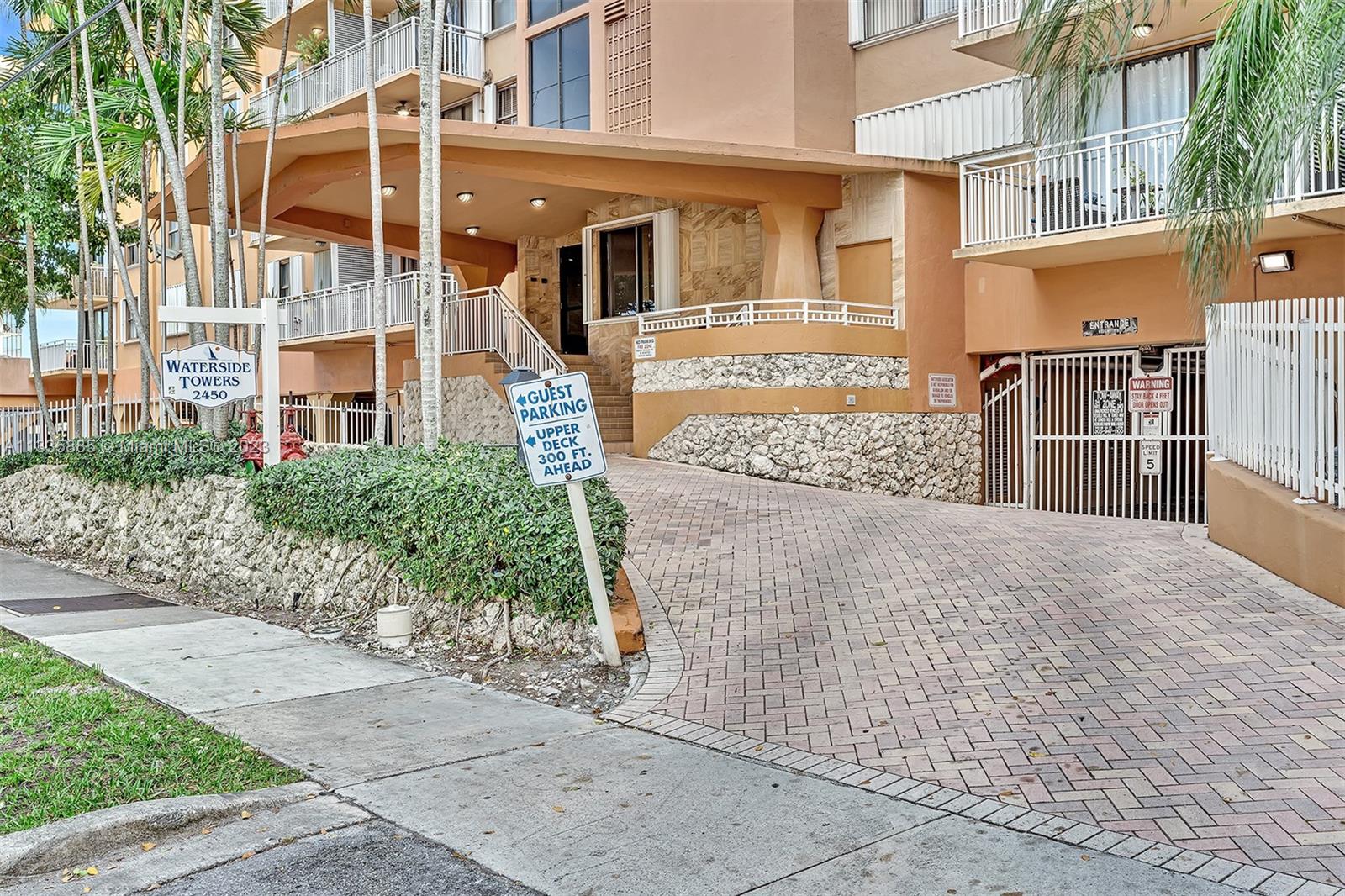 WATERSIDE TOWERS CONDO - Residential