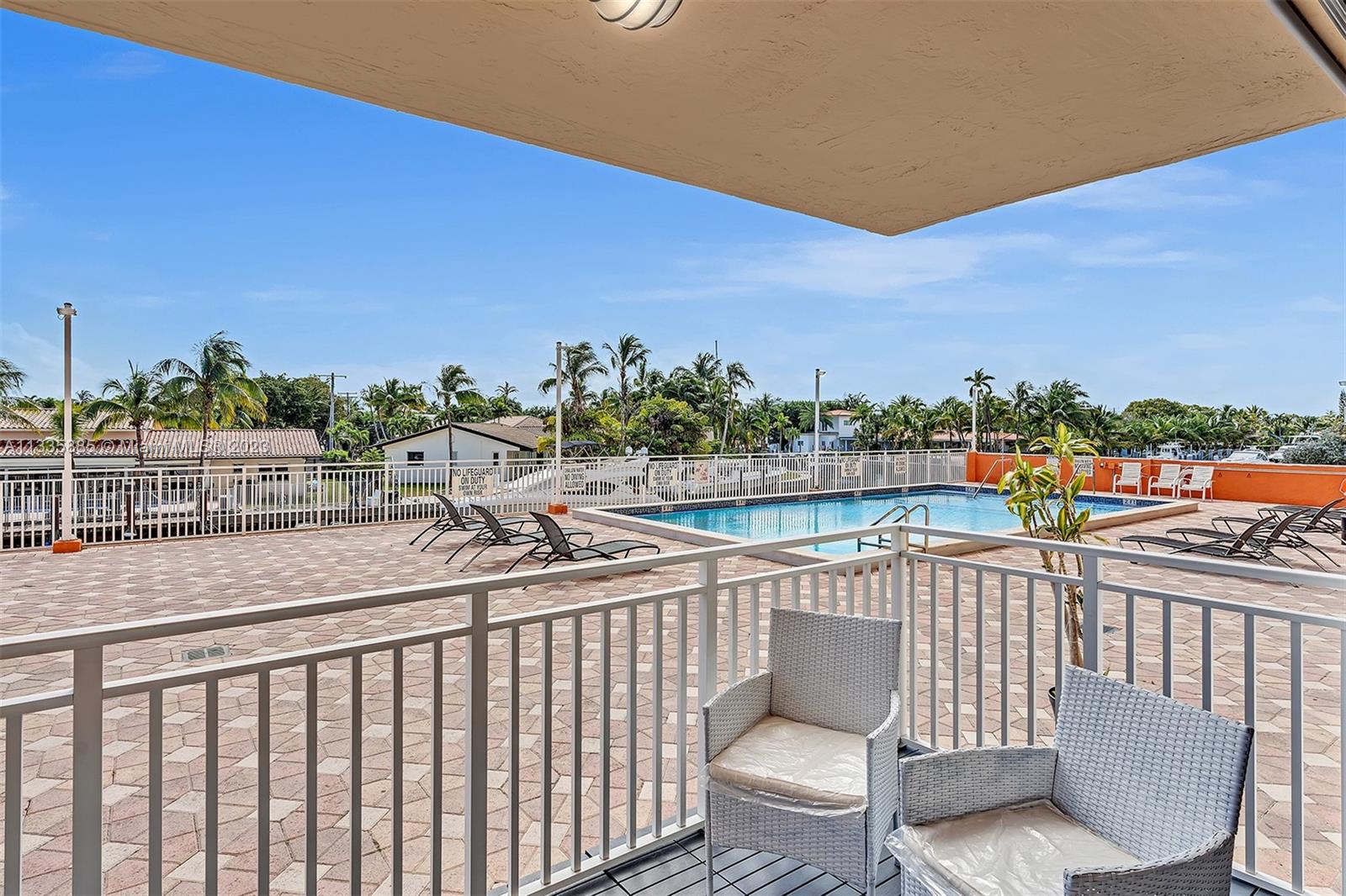 WATERSIDE TOWERS CONDO - Residential