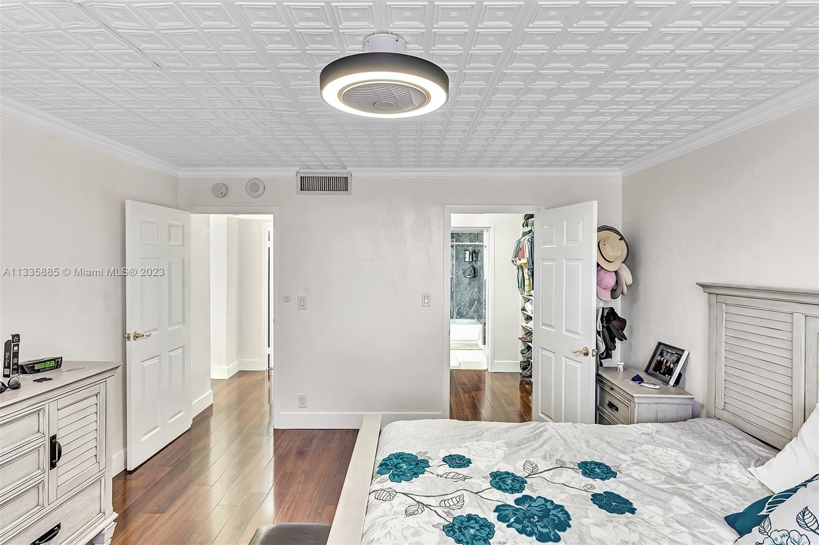 WATERSIDE TOWERS CONDO - Residential