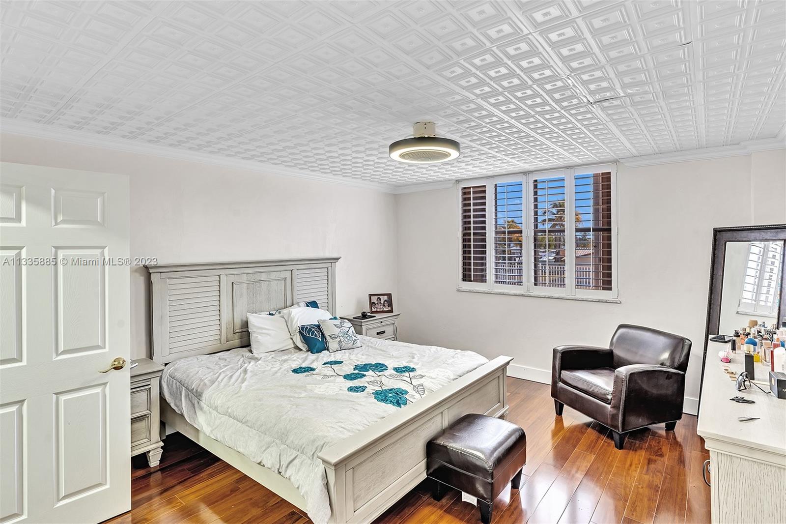 WATERSIDE TOWERS CONDO - Residential