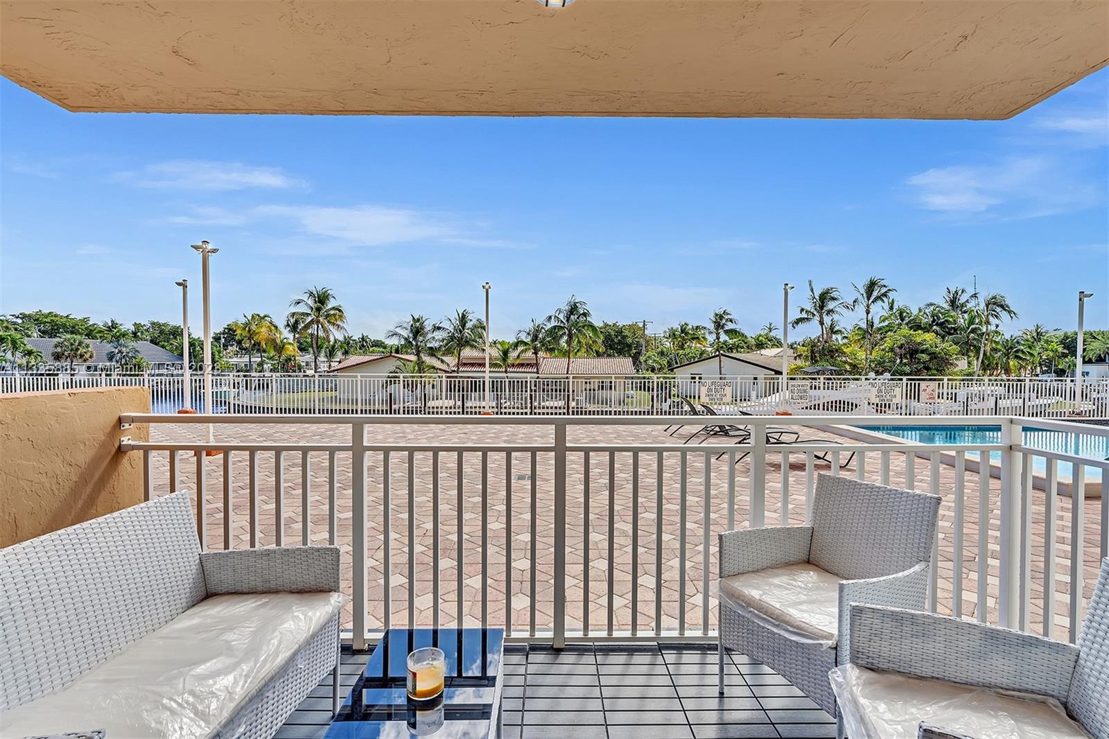 WATERSIDE TOWERS CONDO - Residential