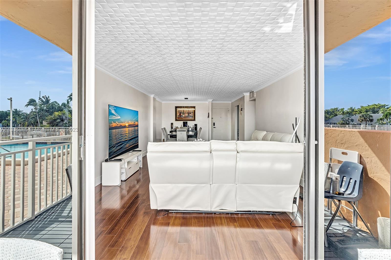 WATERSIDE TOWERS CONDO - Residential