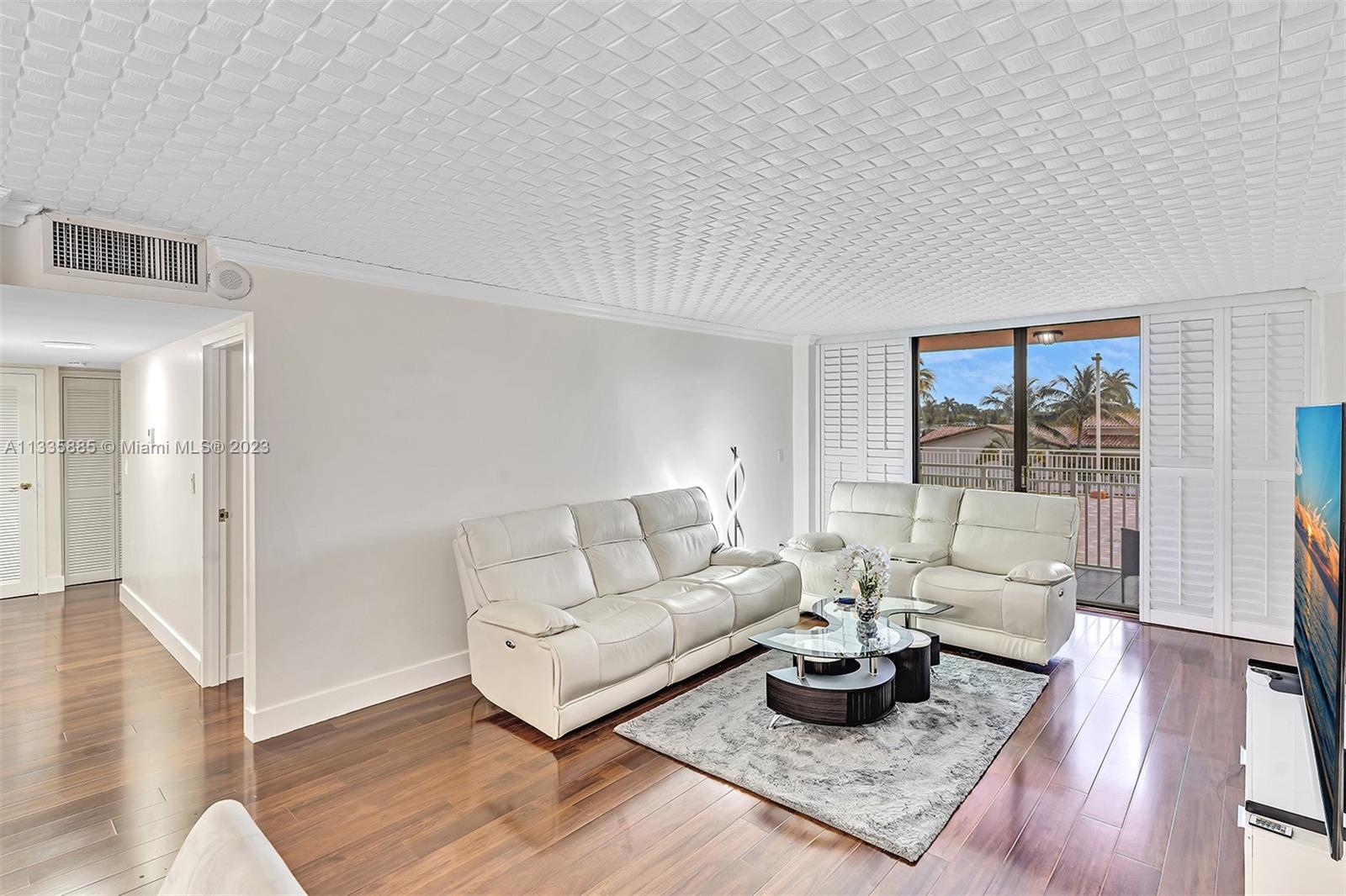 WATERSIDE TOWERS CONDO - Residential