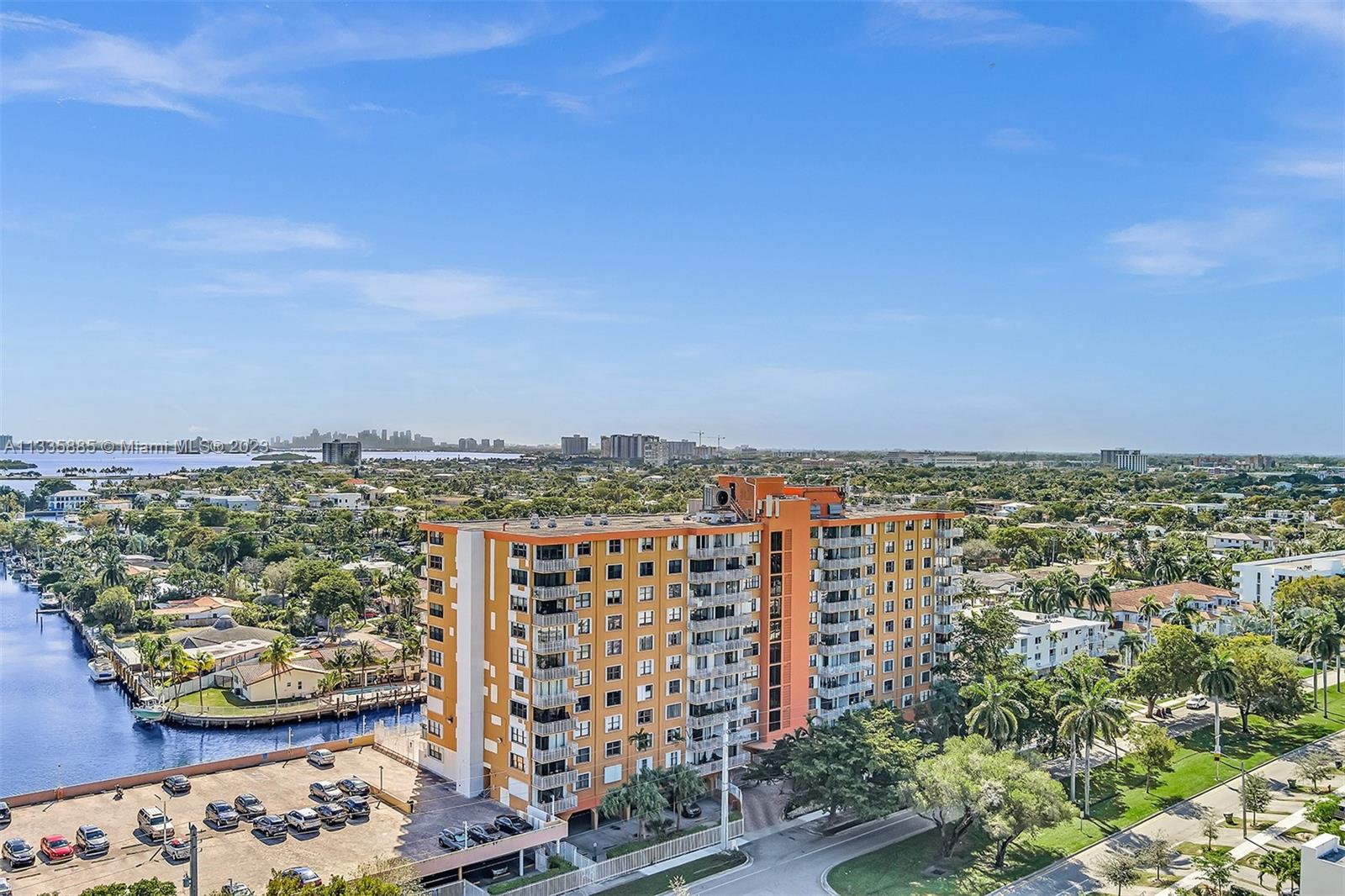 WATERSIDE TOWERS CONDO - Residential