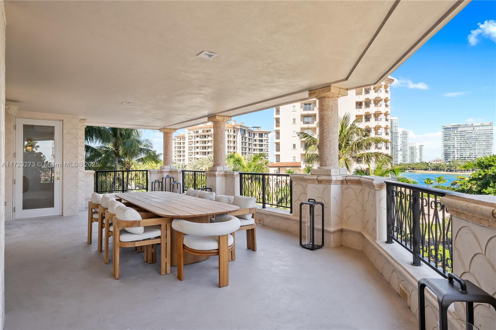 7400 OCEANSIDE AT FISHER - Residential