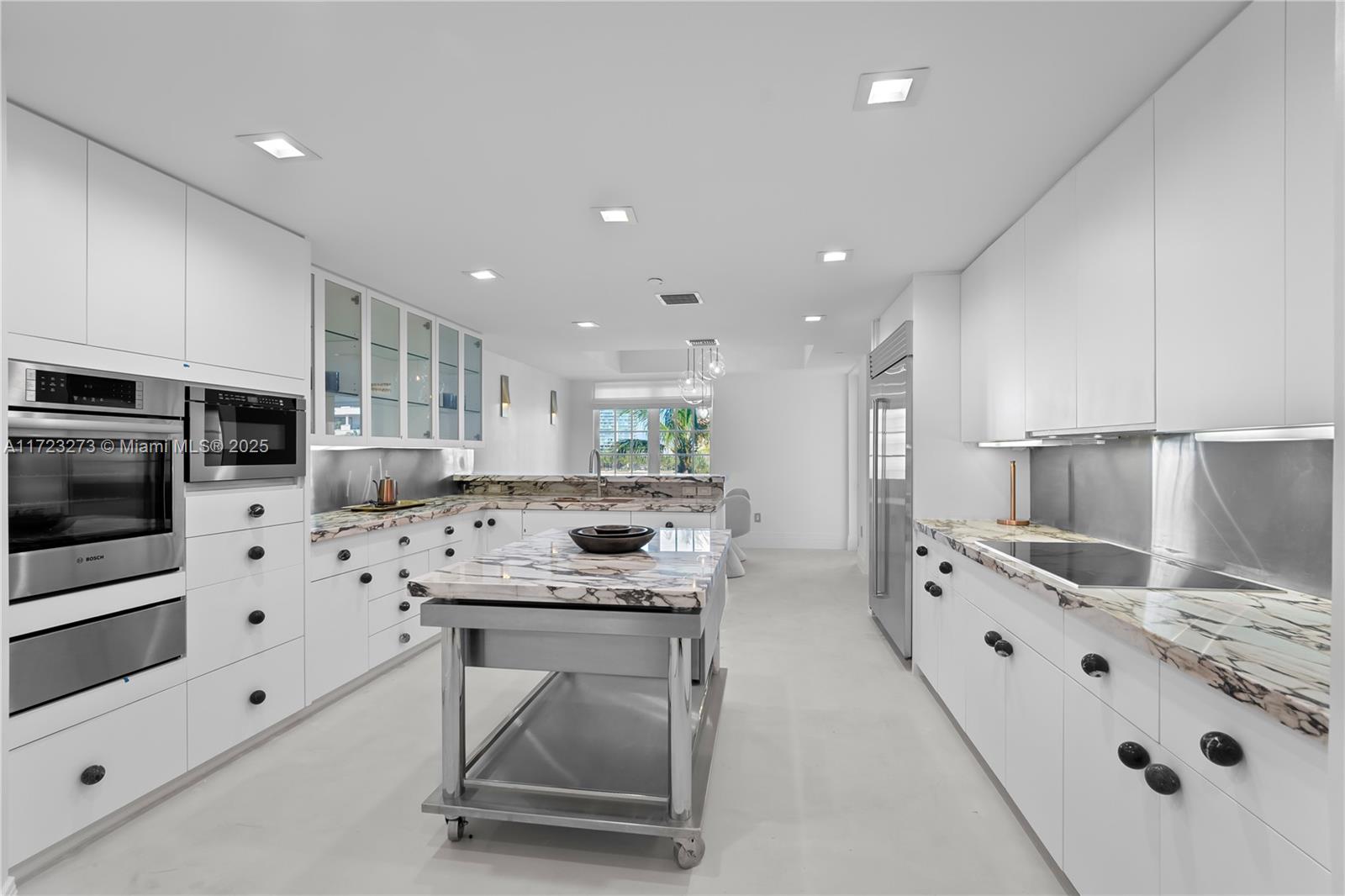 7400 OCEANSIDE AT FISHER - Residential