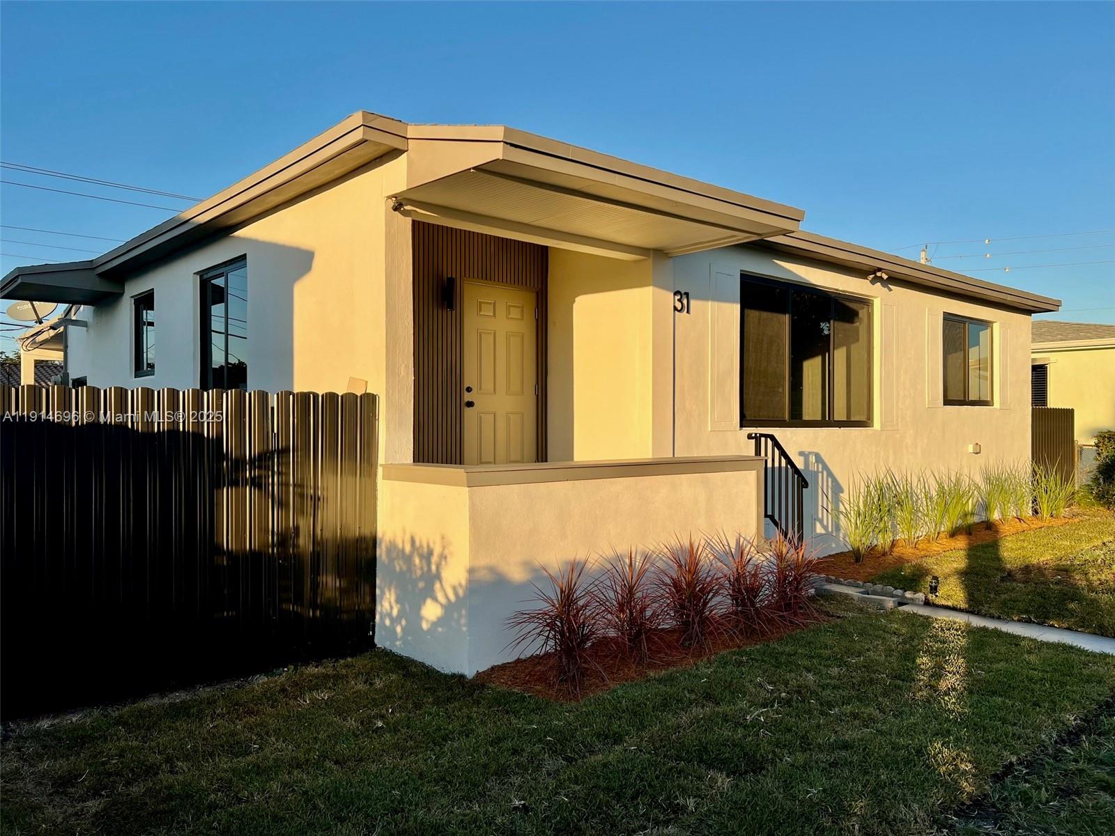 PALM ESTATES - Residential