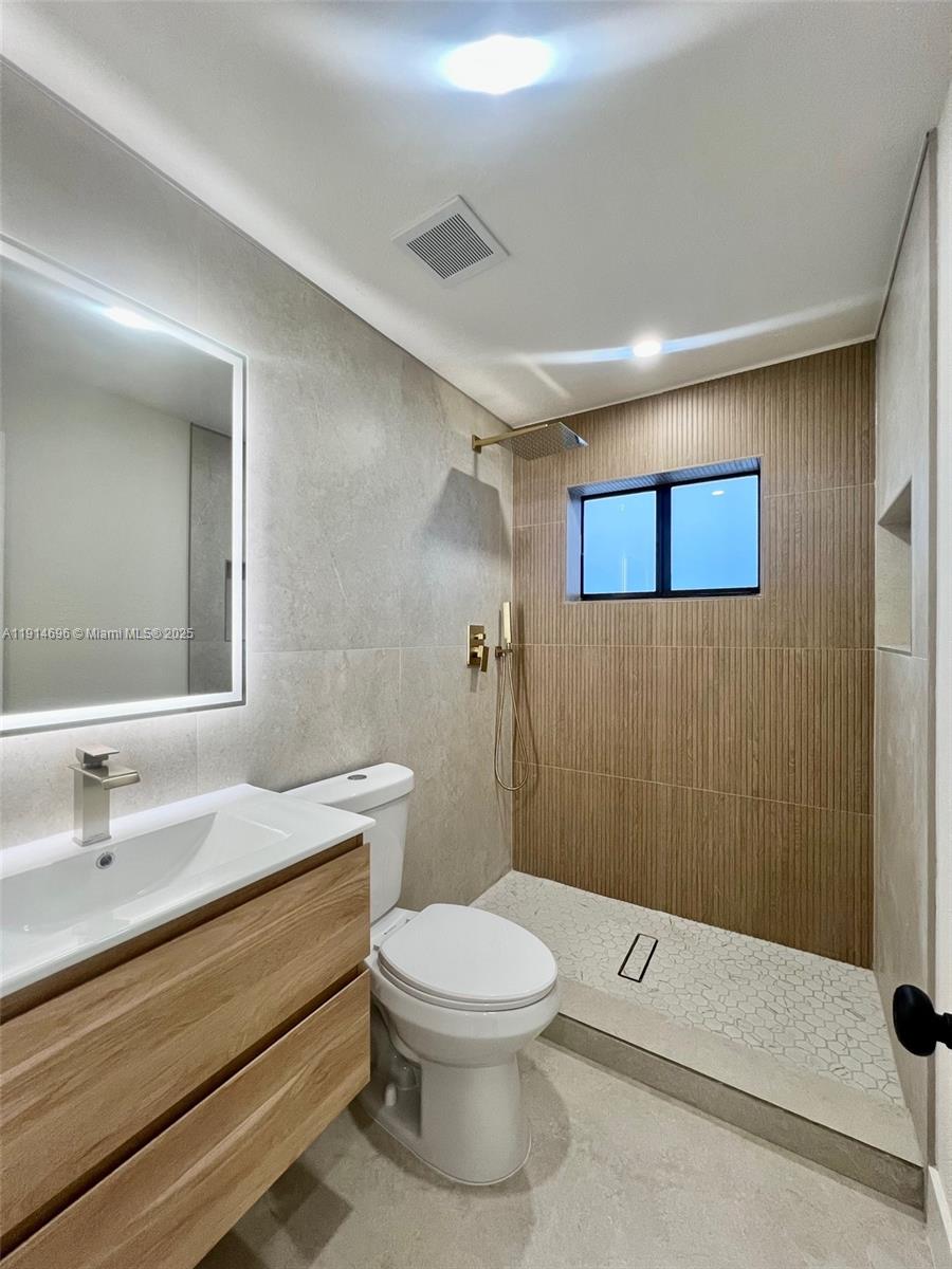 PALM ESTATES - Residential