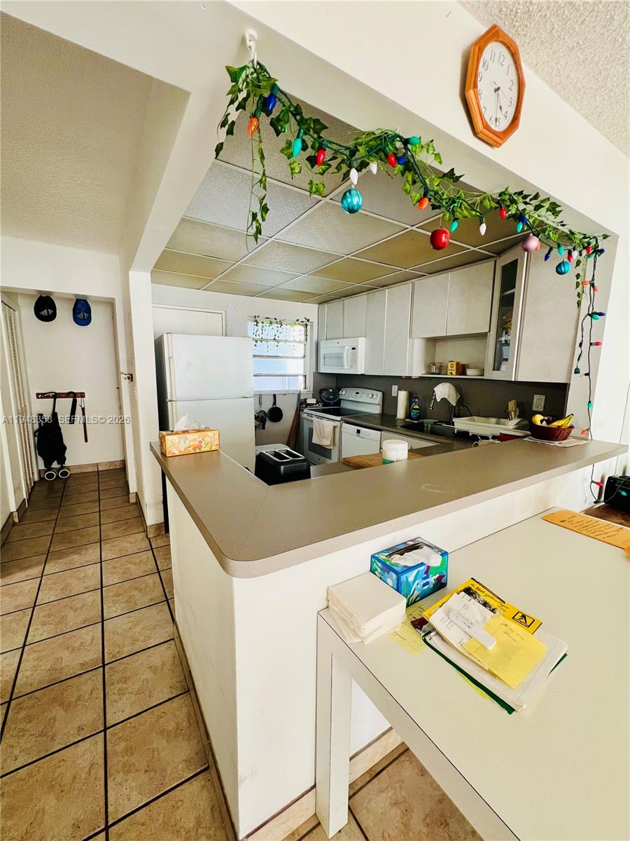 View photos, virtual tours, details... 1331 Lincoln Rd 701