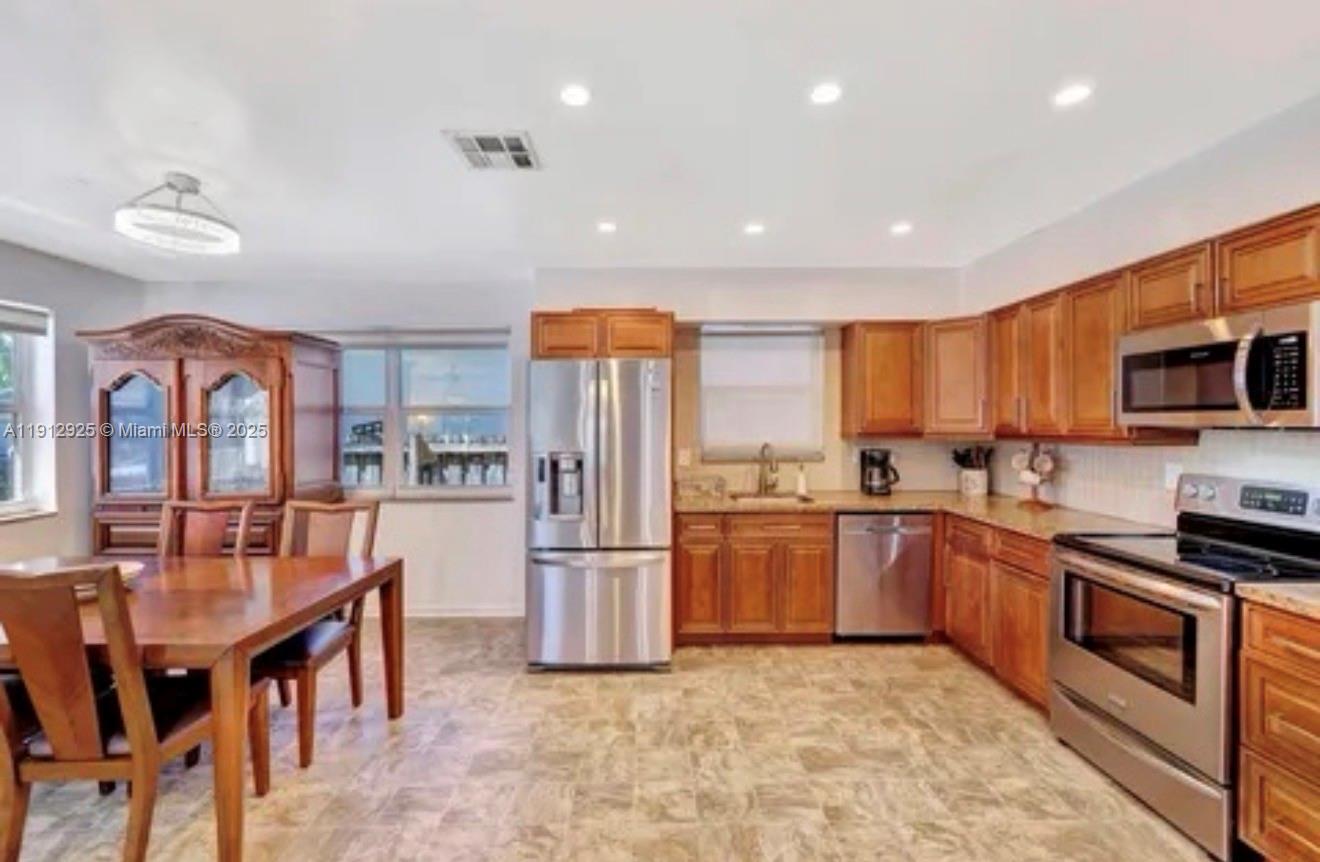 ST JAMES PARK NORTH - Residential Lease