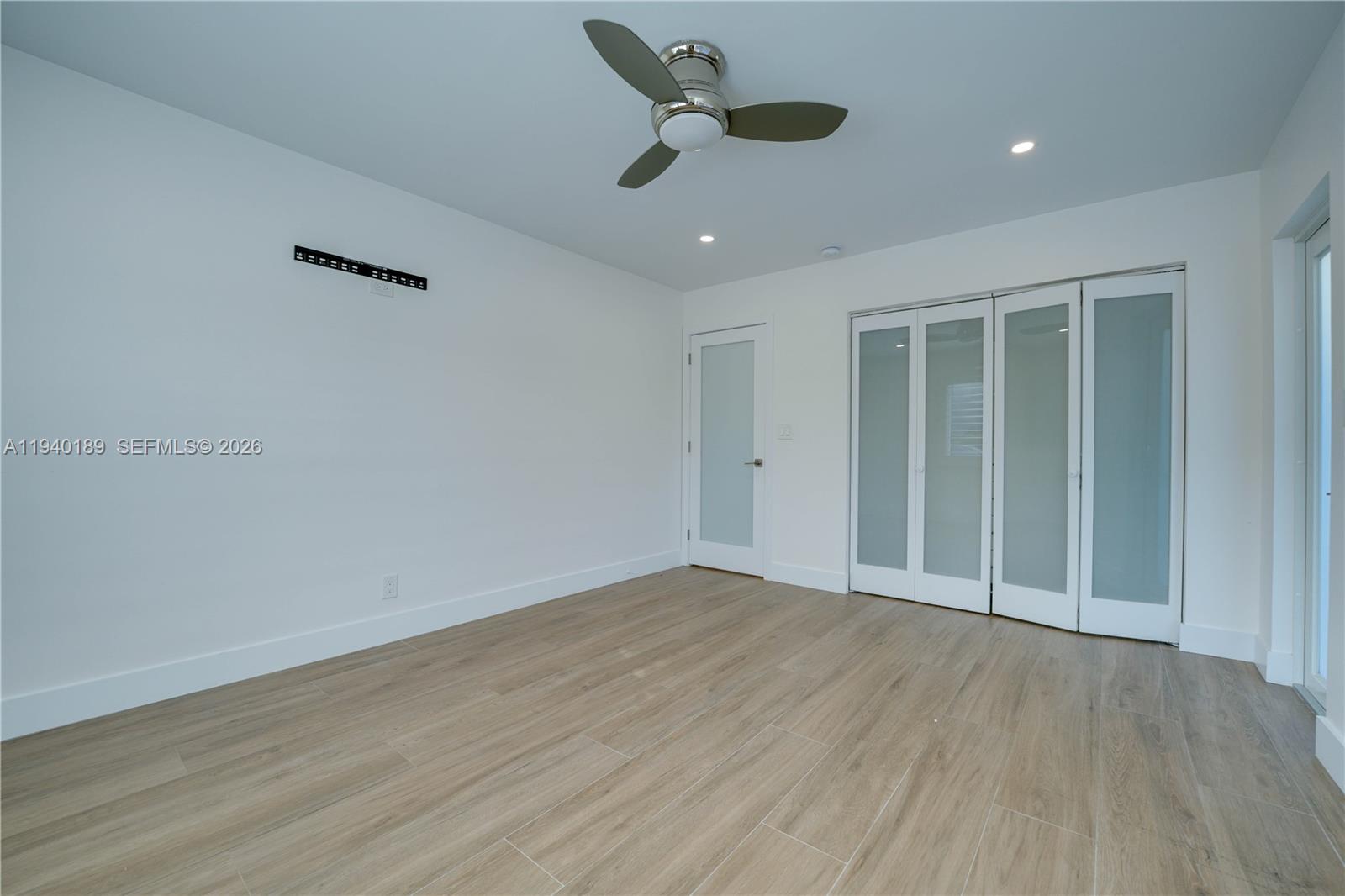 Croissant Springs - Residential Income