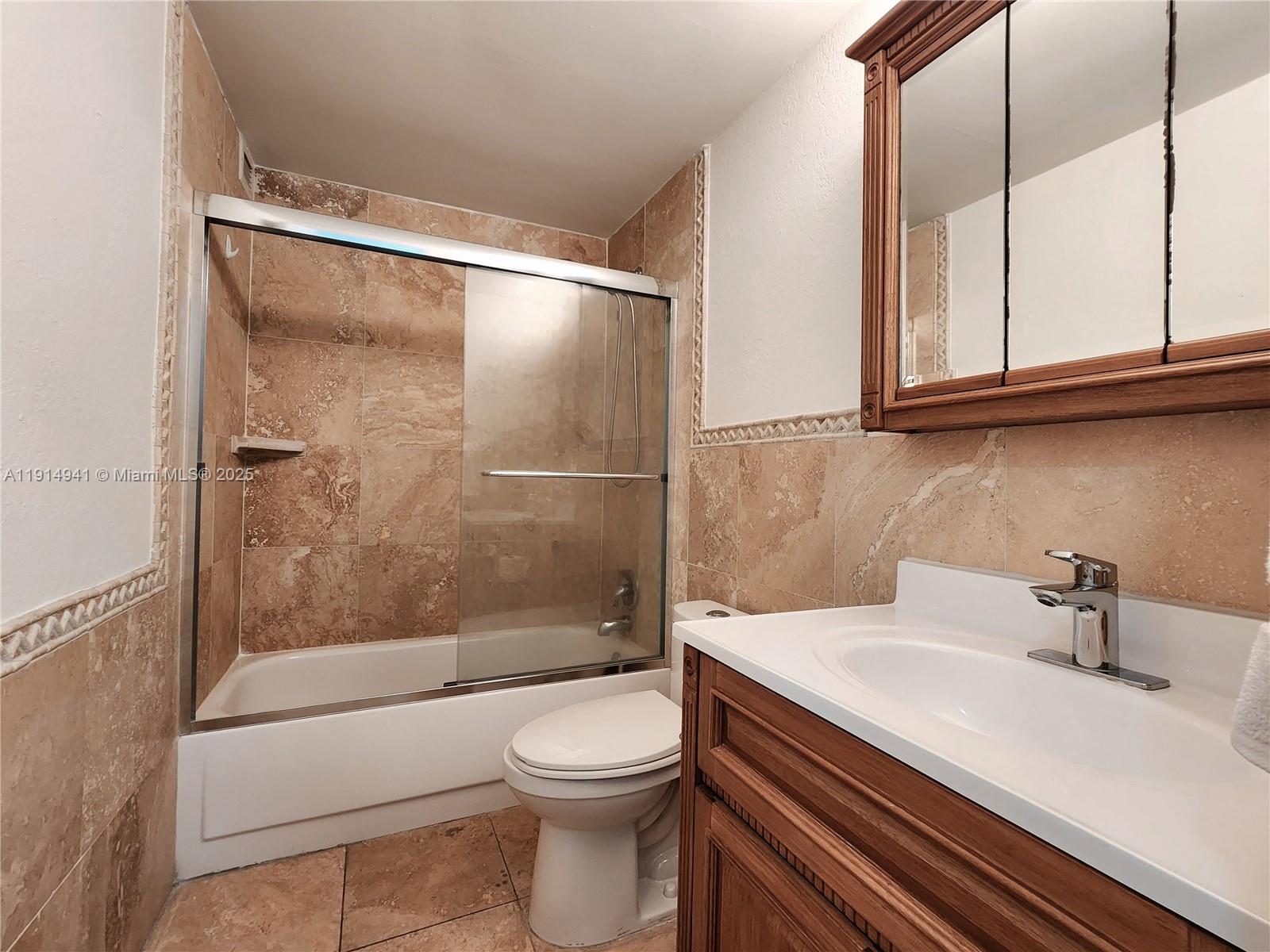 ALEXANDER TOWERS CONDO - Residential