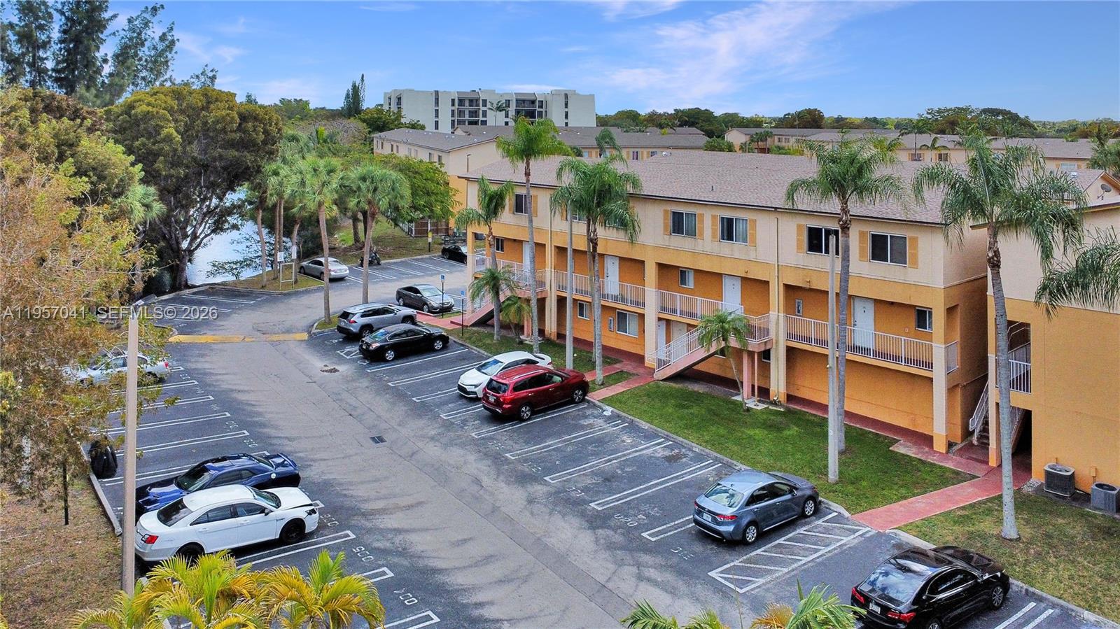 PASEO REAL CONDO - Residential